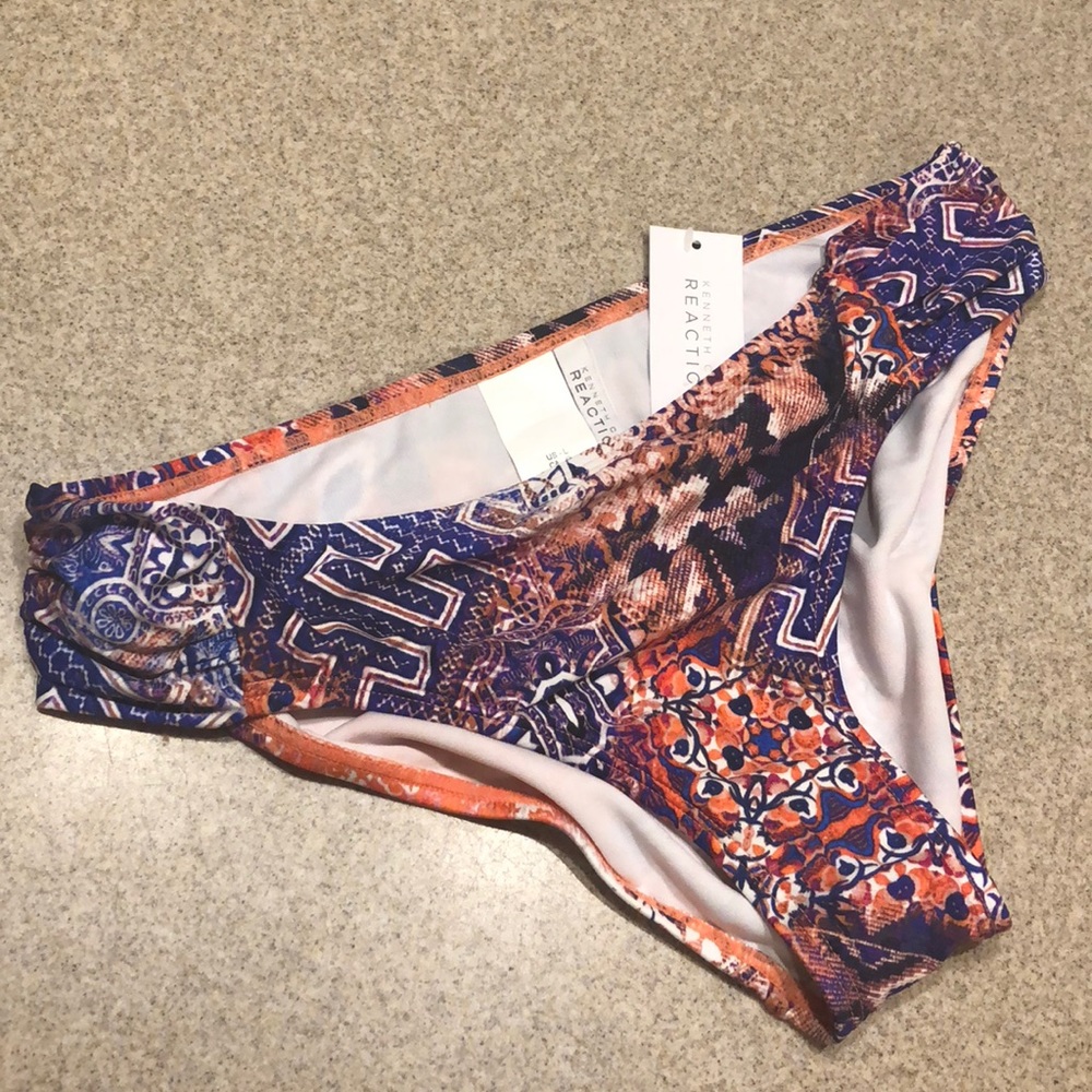 5 for $25 Sale 🛍️ NWT Kenneth Cole Bikini Bottoms